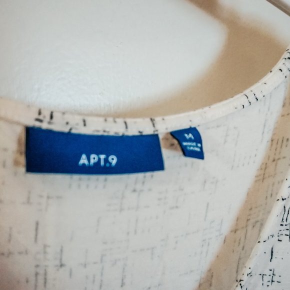 Apt. 9 tank top - Picture 2 of 4